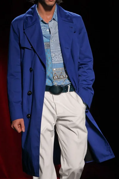 Look 12